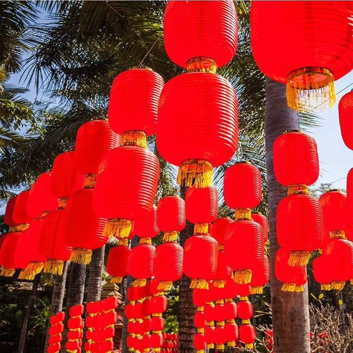 Đèn lồng hình trụ đơn giản, phù hợp với không gian trang trí theo phong cách hiện đại
