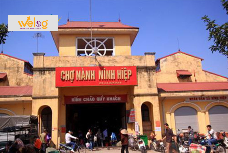 Chợ Ninh Hiệp nằm cách trung tâm TP Hà Nội chỉ 25km
