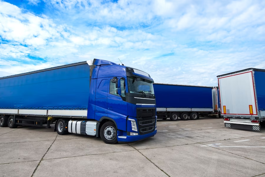 Người mua có thể vận chuyển hàng bằng xe tải