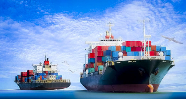 Giao thông trên biển khi vận chuyển hàng container rất ít nên giảm thiểu được rút nhiều rủi ro khi vận chuyển