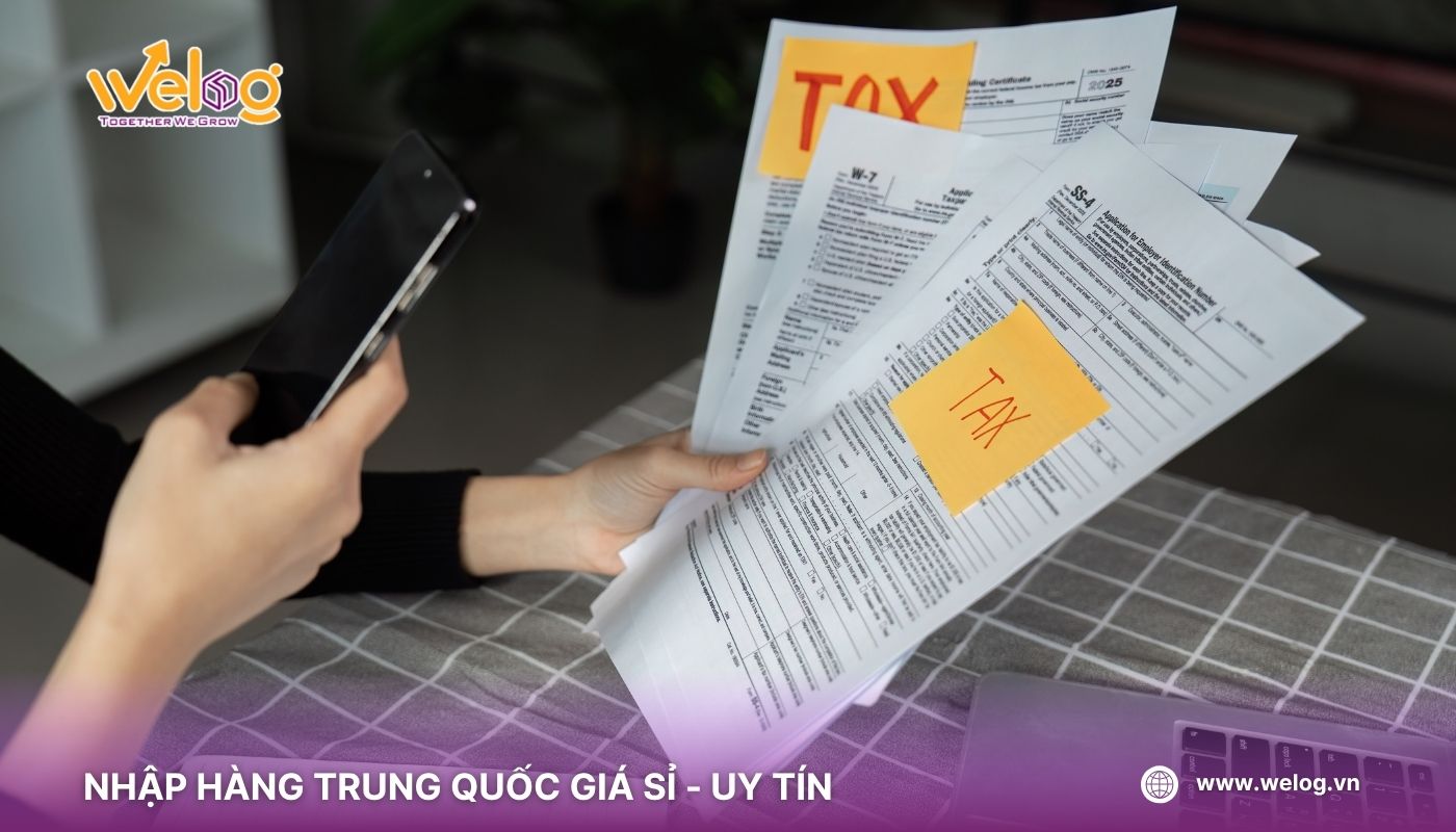 Hoàn tất thủ tục và đóng thuế nhập khẩu xúc xích từ Trung Quốc